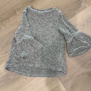 Girls gray top